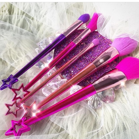 Tarte Love Trust Stars Brush Set Pretty Things Fairy Wings BNIB - Picture 10 of 15